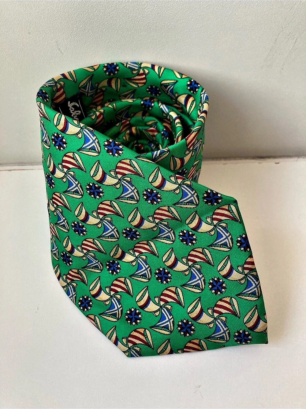 Salvatore Ferragamo Silk Floral Tie in Green & Blue Like New Sailin